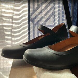 Cobb Hill Mary Jane leather